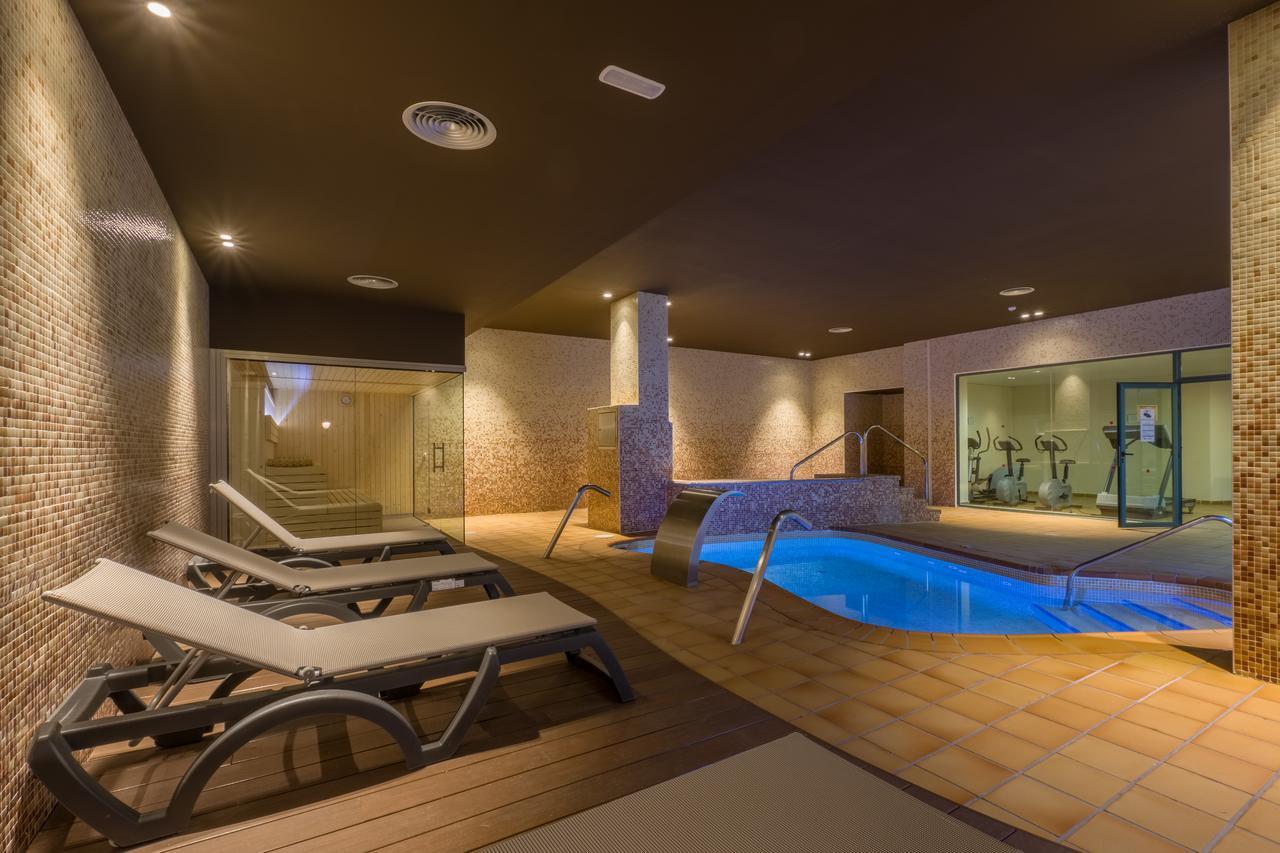 Hotel California Palace Салоу Экстерьер фото
